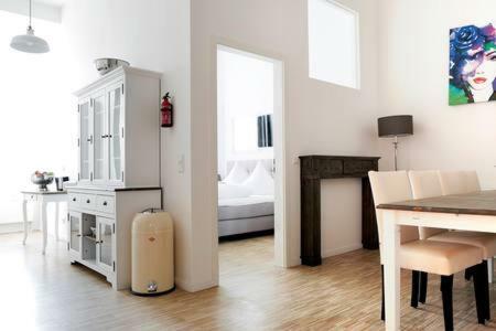 Sc 02 By Rockchair Apartments L Superhost Status L 4 Bedrooms Boxspringbeds 2 Bathrooms Balcony Elevator - Cozy Family & Business Flair Welcomes You! Berlin Eksteriør bilde