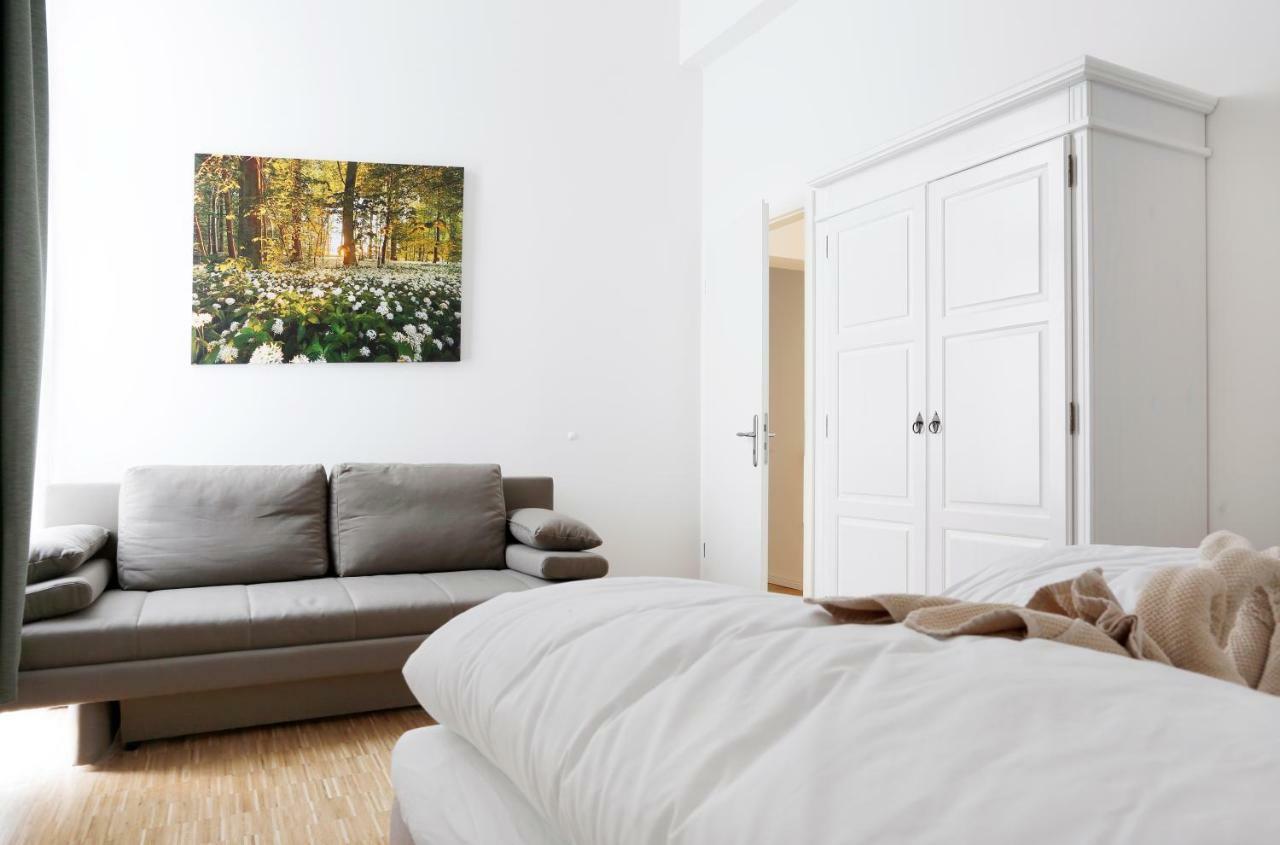 Sc 02 By Rockchair Apartments L Superhost Status L 4 Bedrooms Boxspringbeds 2 Bathrooms Balcony Elevator - Cozy Family & Business Flair Welcomes You! Berlin Eksteriør bilde