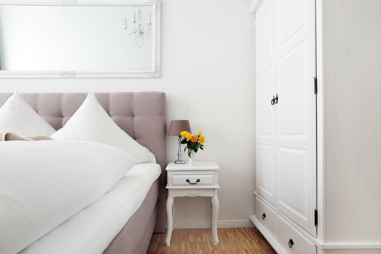 Sc 02 By Rockchair Apartments L Superhost Status L 4 Bedrooms Boxspringbeds 2 Bathrooms Balcony Elevator - Cozy Family & Business Flair Welcomes You! Berlin Eksteriør bilde