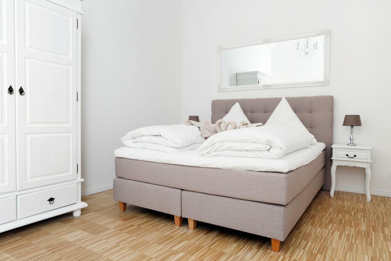 Sc 02 By Rockchair Apartments L Superhost Status L 4 Bedrooms Boxspringbeds 2 Bathrooms Balcony Elevator - Cozy Family & Business Flair Welcomes You! Berlin Eksteriør bilde